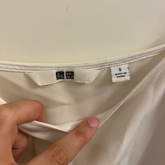 Uniqlo satin camisole - Picture 2 of 3